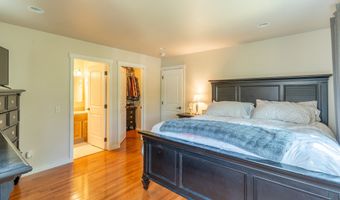 987 Electric Ave, Bigfork, MT 59911