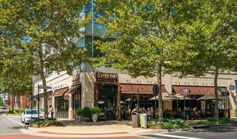 20305 SAVIN HILL Dr, Ashburn, VA 20147