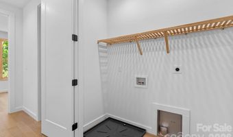 35 Grindstaff Dr, Asheville, NC 28803