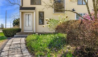 1705 Wampanoag Trl, Barrington, RI 02806
