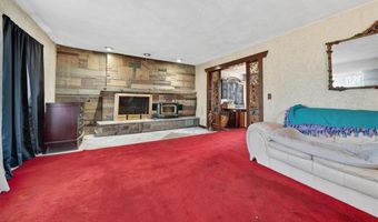 9 Orleans St, Johnston, RI 02919