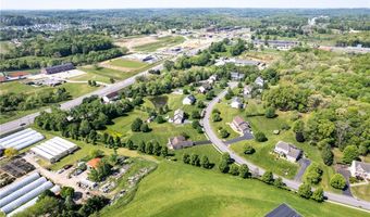 108 Winfield Manor Dr, Adams Twp., PA 16046