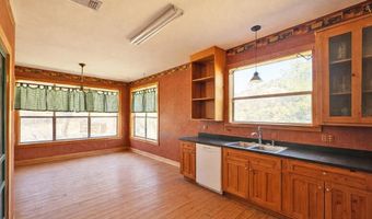 3 Trail Dr, Alpine, TX 79830