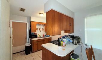 206 W Lott Ave, Aransas Pass, TX 78336