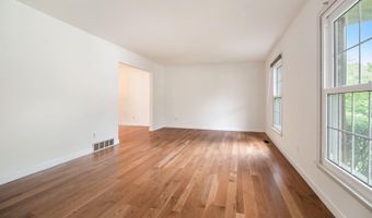 3620 Charter Pl, Ann Arbor, MI 48105