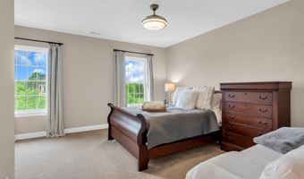 4 Ridgeview Way, Allentown, NJ 08501