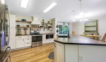 390 Brooks Rd, Baker, FL 32531