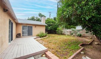 17420 Collins St, Encino, CA 91316