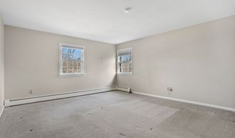 10 Tanglewood Dr, Danbury, CT 06811