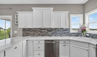 5215 Windrose Ln, Ames, IA 50014