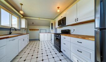 805 N Indiana Ave, Auburn, IN 46706