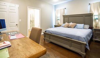 120 Race St, Batesville, AR 72501