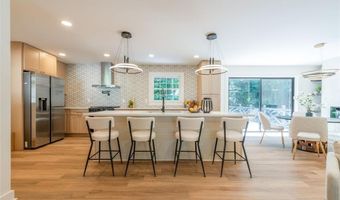 3082 CORBIN Ave, Decatur, GA 30034