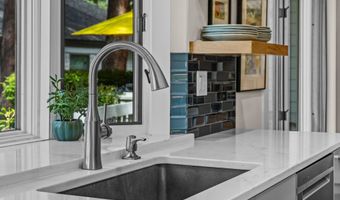 60733 Willow Creek Loop, Bend, OR 97702