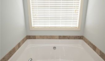 168 Putters Dr, Athens, GA 30607