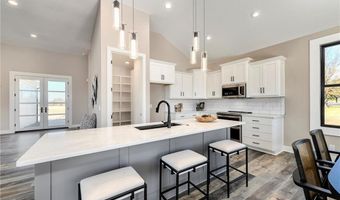 20322 166th St, Basehor, KS 66007