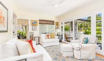 811 Maluniu Ave, Kailua, HI 96734