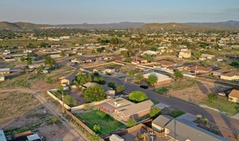 2105 Brunson St, Alpine, TX 79830