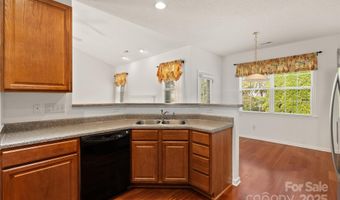 2 Thornwood Ct, Arden, NC 28704