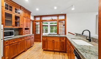 2410 State Ave, Ames, IA 50014