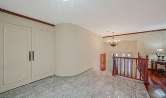 140 Dogwood Rd, Albertson, NY 11576