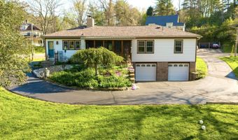 19 Pomeroy Rd, Athens, OH 45701