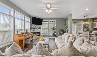 420 CHEYENNE Ave, Albin, WY 82050