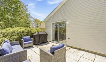 5 Elm Ct, Barnegat, NJ 08005