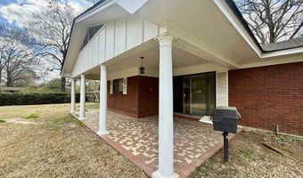 1800 EVANGELINE Dr, Bastrop, LA 71220