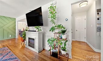 3725 Sudbury Rd, Charlotte, NC 28205