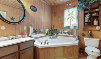 10008 Willow St, Bay St. Louis, MS 39520