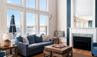 8 Jibsail Dr, Bayville, NJ 08721