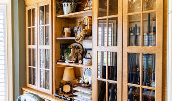 603 Newton Dr, Adel, GA 31620