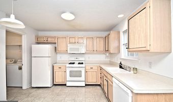 5631 STONECROFT Ln, Allentown, PA 18106