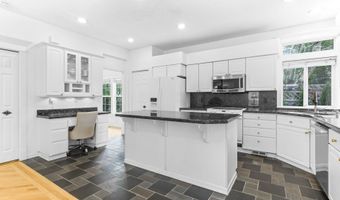 16800 NW PADDINGTON Dr, Beaverton, OR 97006