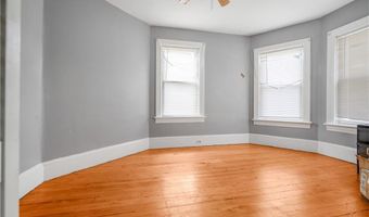 43 Mary Ave, East Providence, RI 02914