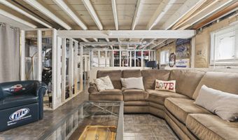 107 S Burton Pl, Arlington Heights, IL 60005