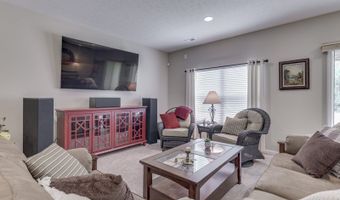 3932 Kristi Way, Greenwood, IN 46142