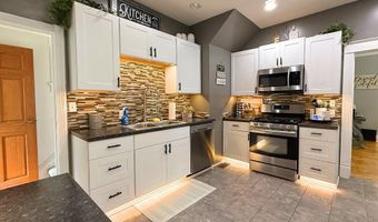1403 N ONEIDA St, Appleton, WI 54911