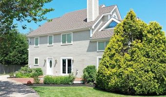20 Roxbury Rd, Narragansett, RI 02882