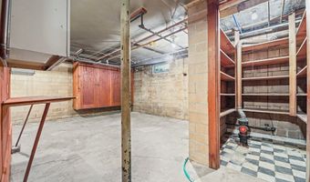 1134 Glamorgan St, Alliance, OH 44601