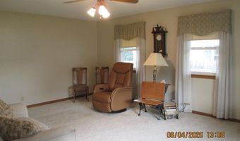 700 E 17th St, Atlantic, IA 50022