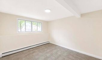 41 Madison Ave, Amityville, NY 11701