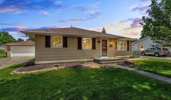 2700 N LILLIAN Ct, Appleton, WI 54911