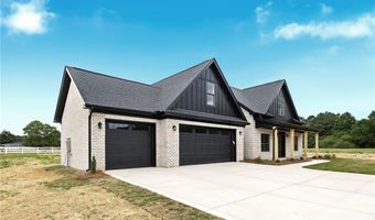 32 Creek Stone Ln, Autryville, NC 28318