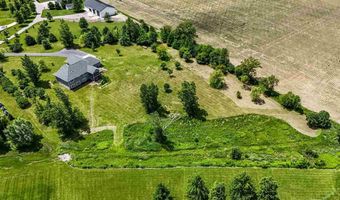 3352 Southridge Dr, Amana, IA 52203