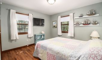 6 Brookdale Ln, Brookfield, CT 06804