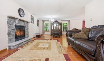 63 Fox Hill Rd, Albrightsville, PA 18210