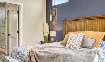 415 S Piper Ave, Ash Grove, MO 65604