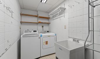 8060 MORNING MEADOW Ct, Alexandria, VA 22315